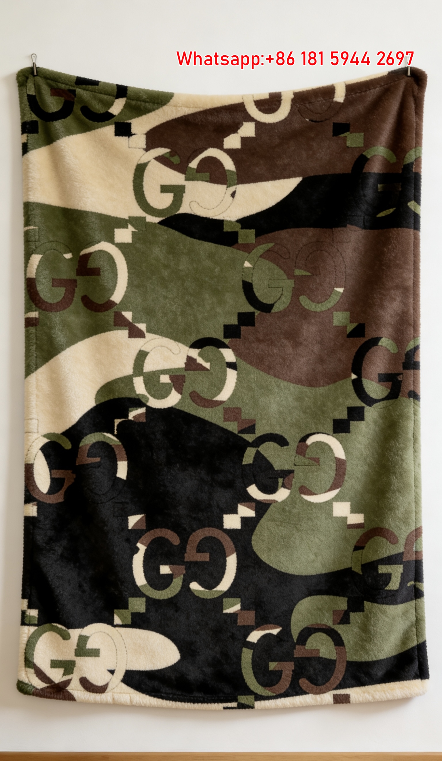 Gucci GG Monogram Camouflage Flannel Blanket Gucci Camo Themed Wall Tapestry IMG_2627